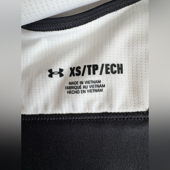 Under Armour Women's Alter Ego
Sports Bra.. - Picture 6 of 7